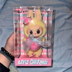 Let’s checkmate Labubu popmart